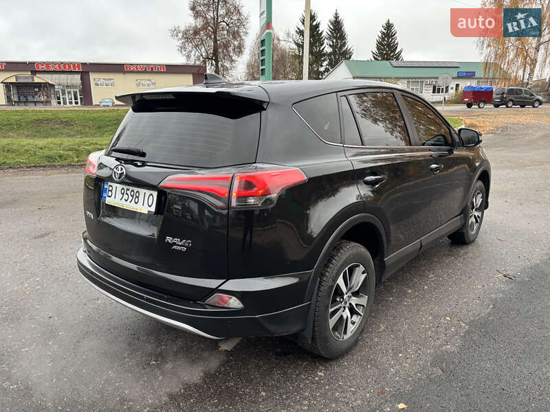 Внедорожник / Кроссовер Toyota RAV4 2015 в Гадяче фото 4 Внедорожник / Кроссовер Toyota RAV4 2015 в Гадяче