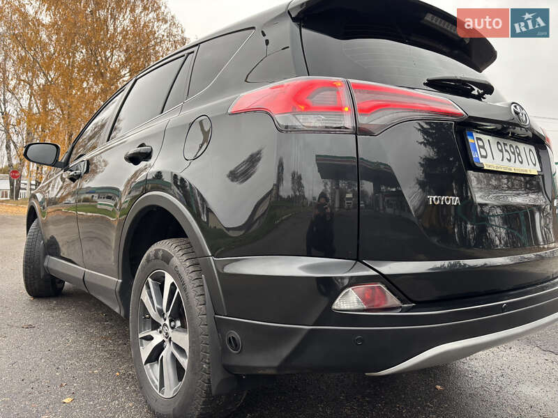 Внедорожник / Кроссовер Toyota RAV4 2015 в Гадяче фото 9 Внедорожник / Кроссовер Toyota RAV4 2015 в Гадяче