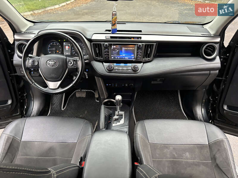 Внедорожник / Кроссовер Toyota RAV4 2015 в Гадяче фото 15 Внедорожник / Кроссовер Toyota RAV4 2015 в Гадяче