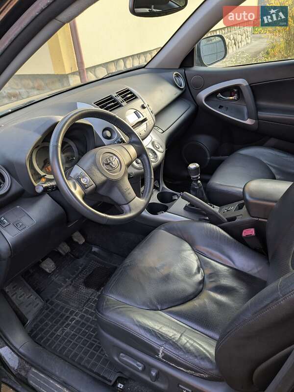 Внедорожник / Кроссовер Toyota RAV4 2007 в Богородчанах