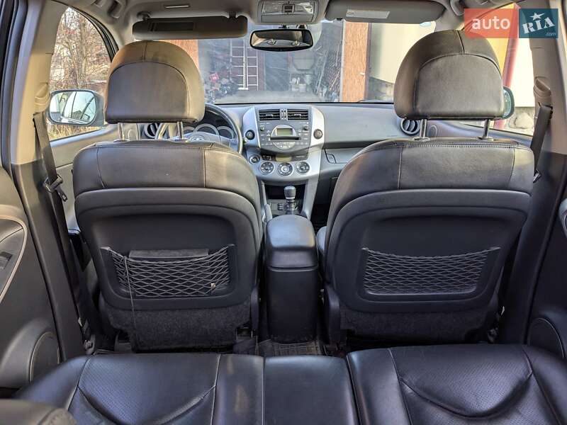 Внедорожник / Кроссовер Toyota RAV4 2007 в Богородчанах