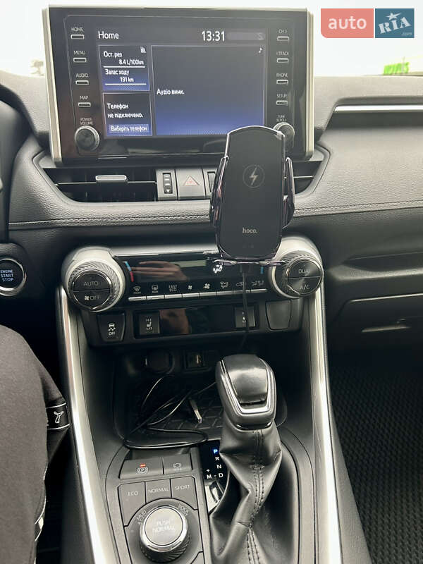 Внедорожник / Кроссовер Toyota RAV4 2019 в Киеве фото 15 Внедорожник / Кроссовер Toyota RAV4 2019 в Киеве