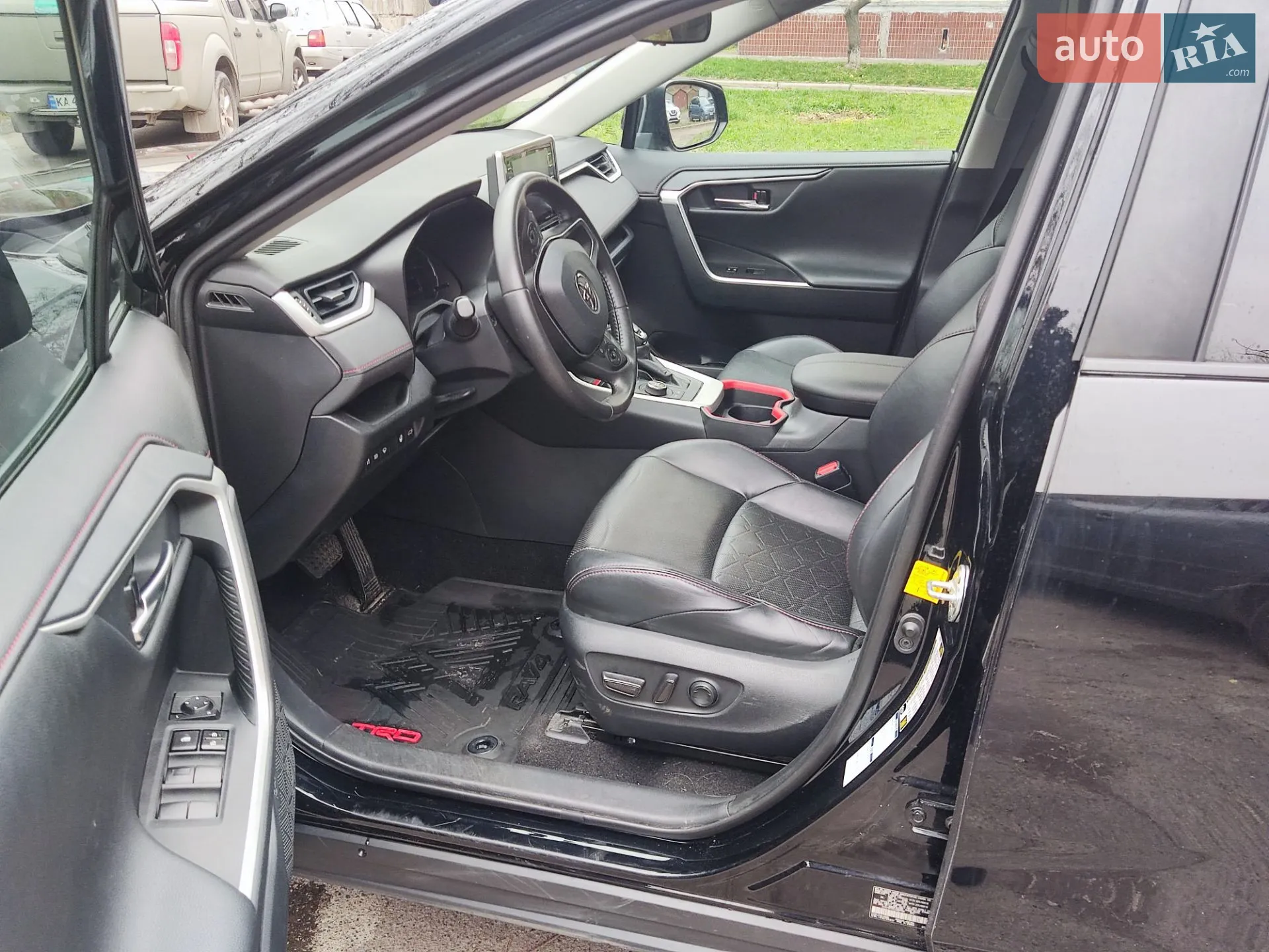 2019 Toyota RAV 4 - мініатюра 17