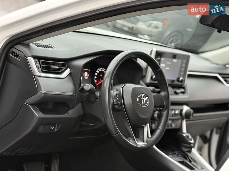 Внедорожник / Кроссовер Toyota RAV4 2020 в Виннице фото 40 Внедорожник / Кроссовер Toyota RAV4 2020 в Виннице