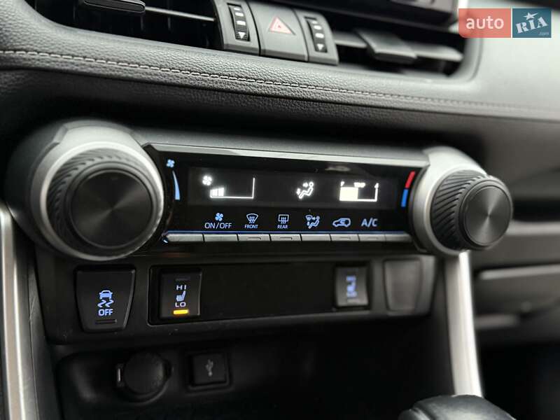 Внедорожник / Кроссовер Toyota RAV4 2020 в Виннице фото 49 Внедорожник / Кроссовер Toyota RAV4 2020 в Виннице