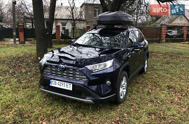 Позашляховик / Кросовер Toyota RAV4 2019 в Чернігові