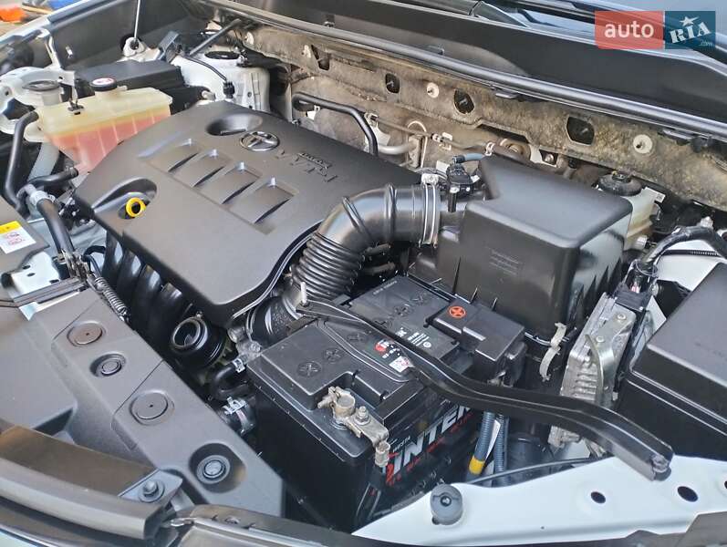 Внедорожник / Кроссовер Toyota RAV4 2018 в Ровно фото 4 Внедорожник / Кроссовер Toyota RAV4 2018 в Ровно