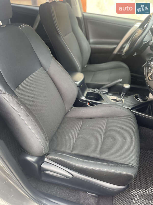 Внедорожник / Кроссовер Toyota RAV4 2013 в Львове