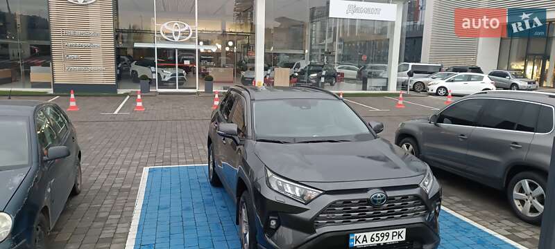 Внедорожник / Кроссовер Toyota RAV4 2022 в Львове фото Внедорожник / Кроссовер Toyota RAV4 2022 в Львове
