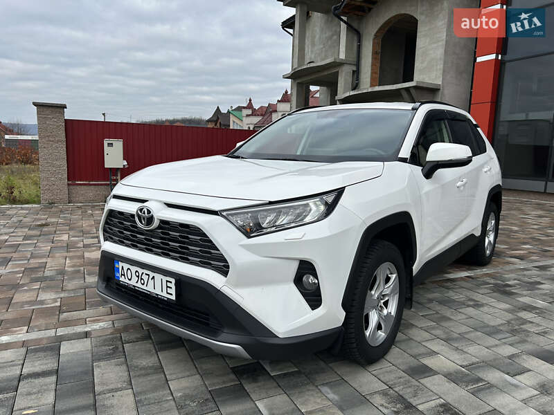 Toyota RAV4 2019