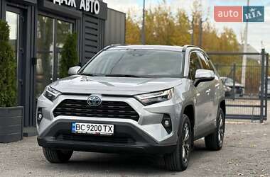 Внедорожник / Кроссовер Toyota RAV4 2024 в Львове
