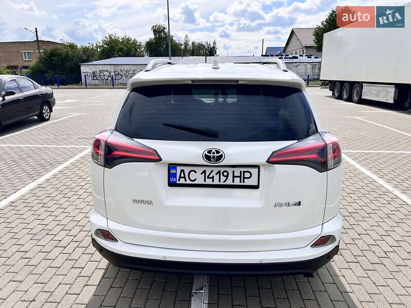Внедорожник / Кроссовер Toyota RAV4 2018 в Нововолынске фото 20 Внедорожник / Кроссовер Toyota RAV4 2018 в Нововолынске