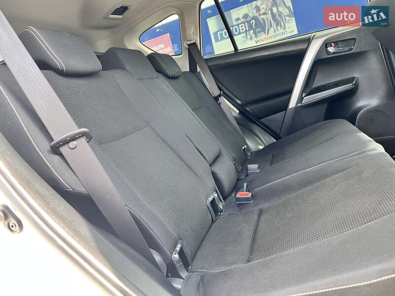 Внедорожник / Кроссовер Toyota RAV4 2018 в Нововолынске фото 60 Внедорожник / Кроссовер Toyota RAV4 2018 в Нововолынске