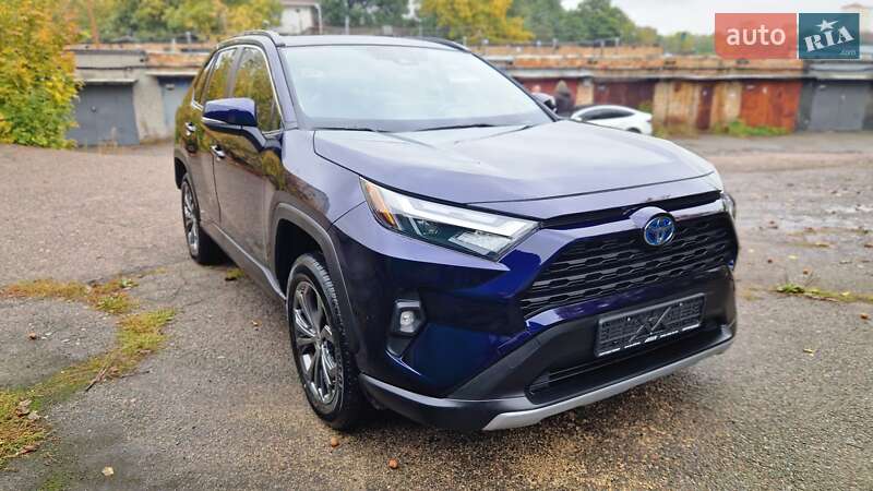 Позашляховик / Кросовер Toyota RAV4 2023 в Києві
