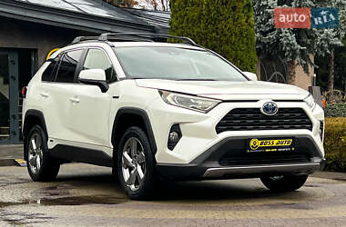 Внедорожник / Кроссовер Toyota RAV4 2021 в Львове