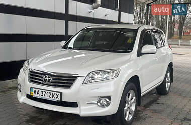 Внедорожник / Кроссовер Toyota RAV4 2011 в Виннице