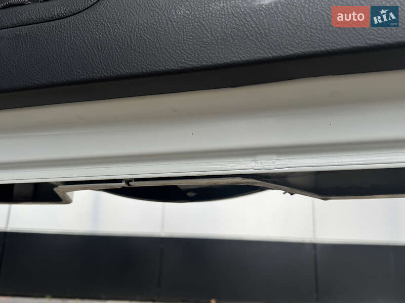 Внедорожник / Кроссовер Toyota RAV4 2011 в Виннице