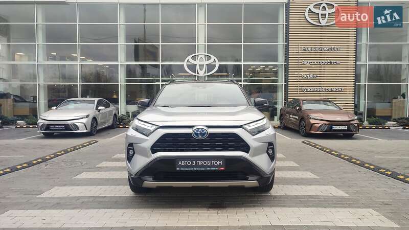 Внедорожник / Кроссовер Toyota RAV4 2024 в Киеве