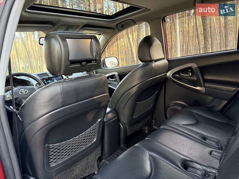 Внедорожник / Кроссовер Toyota RAV4 2008 в Киеве