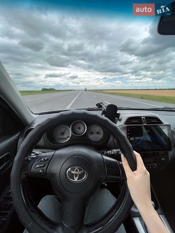 Внедорожник / Кроссовер Toyota RAV4 2004 в Киеве фото 11 Внедорожник / Кроссовер Toyota RAV4 2004 в Киеве