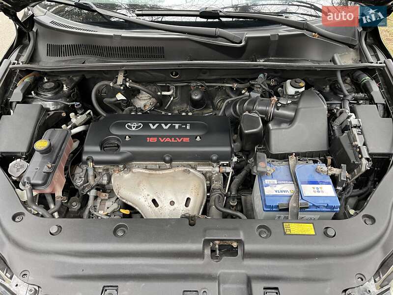 Внедорожник / Кроссовер Toyota RAV4 2008 в Киеве
