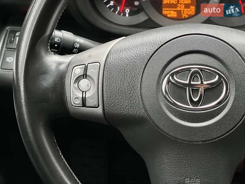 Внедорожник / Кроссовер Toyota RAV4 2008 в Киеве