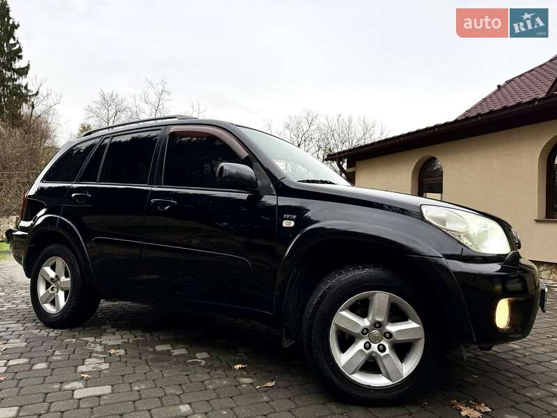 Внедорожник / Кроссовер Toyota RAV4 2005 в Солотвине
