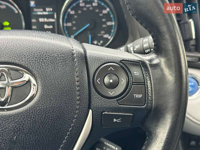 Внедорожник / Кроссовер Toyota RAV4 2017 в Киеве