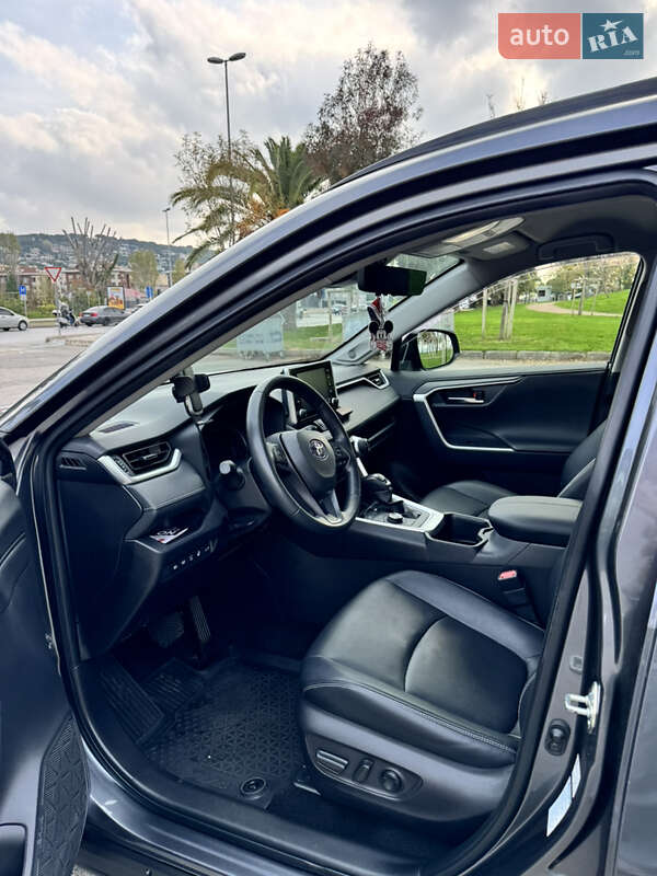 Внедорожник / Кроссовер Toyota RAV4 2022 в Одессе