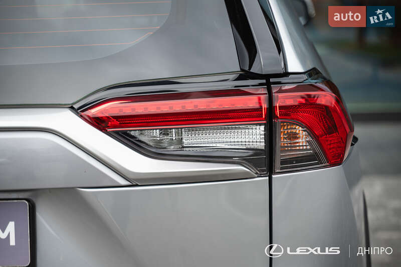 Внедорожник / Кроссовер Toyota RAV4 2019 в Днепре