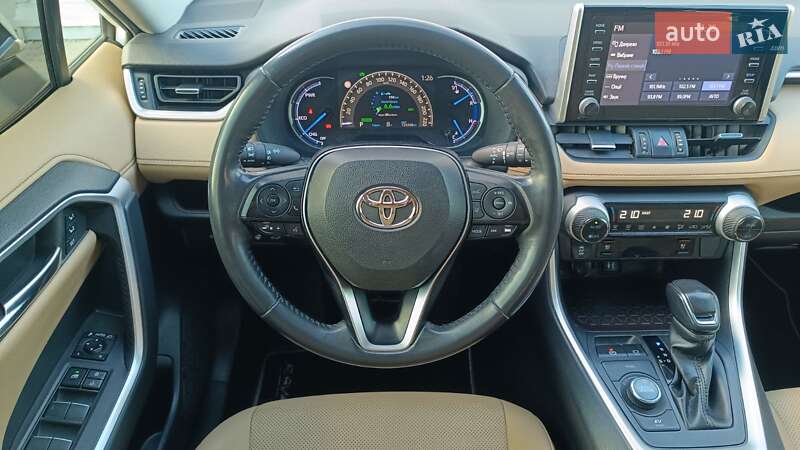 Внедорожник / Кроссовер Toyota RAV4 2019 в Киеве