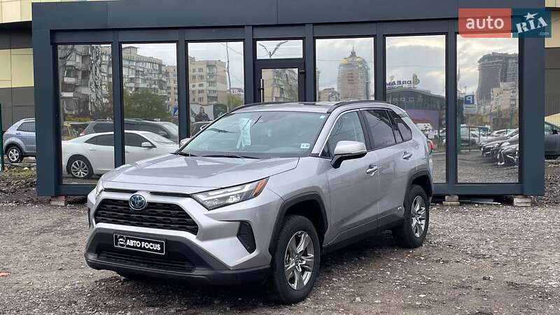 Внедорожник / Кроссовер Toyota RAV4 2024 в Киеве