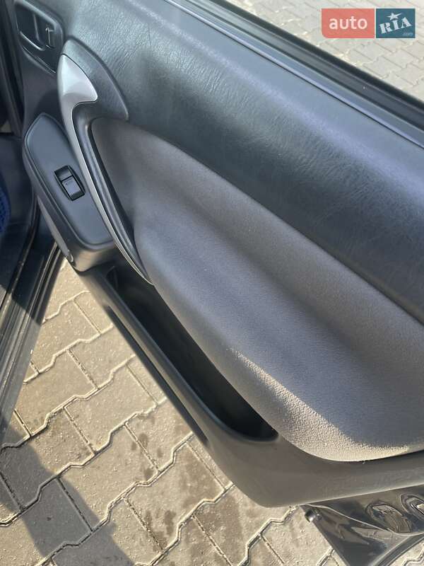 Внедорожник / Кроссовер Toyota RAV4 2005 в Звягеле