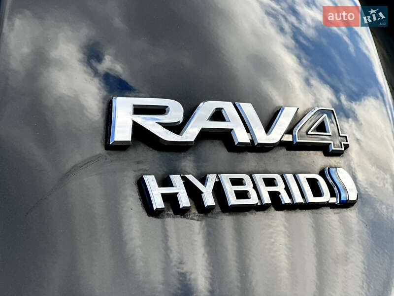 Внедорожник / Кроссовер Toyota RAV4 2018 в Киеве фото 3 Внедорожник / Кроссовер Toyota RAV4 2018 в Киеве