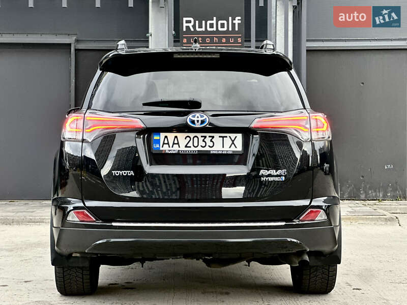 Внедорожник / Кроссовер Toyota RAV4 2018 в Киеве фото 22 Внедорожник / Кроссовер Toyota RAV4 2018 в Киеве