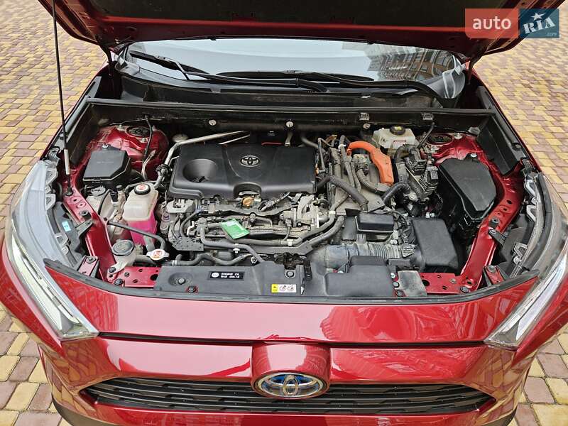Внедорожник / Кроссовер Toyota RAV4 2021 в Одессе