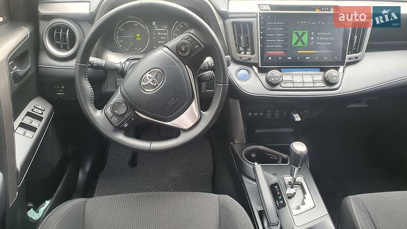 Внедорожник / Кроссовер Toyota RAV4 2017 в Харькове фото 11 Внедорожник / Кроссовер Toyota RAV4 2017 в Харькове