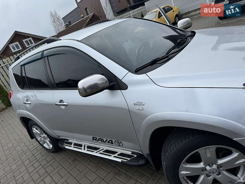 Внедорожник / Кроссовер Toyota RAV4 2006 в Киеве