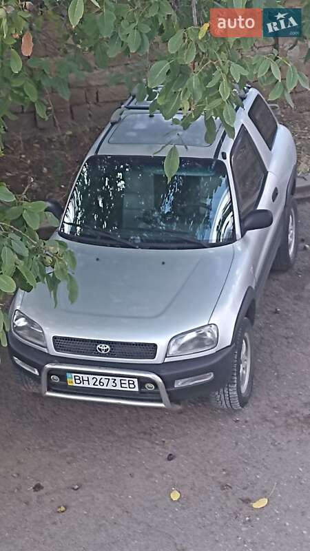 Внедорожник / Кроссовер Toyota RAV4 1997 в Одессе