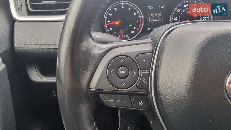 Внедорожник / Кроссовер Toyota RAV4 2018 в Киеве