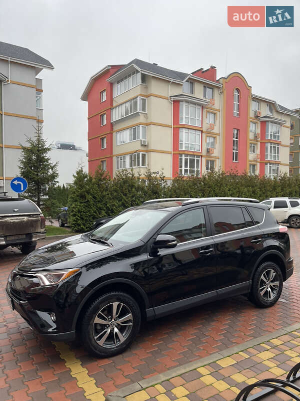 Внедорожник / Кроссовер Toyota RAV4 2018 в Киеве фото 14 Внедорожник / Кроссовер Toyota RAV4 2018 в Киеве