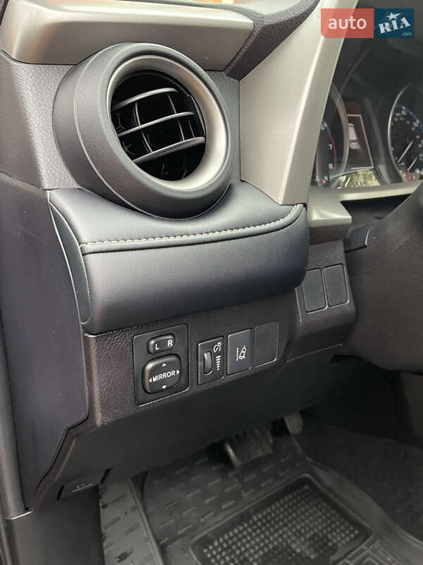 Внедорожник / Кроссовер Toyota RAV4 2018 в Киеве фото 51 Внедорожник / Кроссовер Toyota RAV4 2018 в Киеве