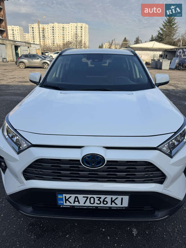 Позашляховик / Кросовер Toyota RAV4 2023 в Харкові