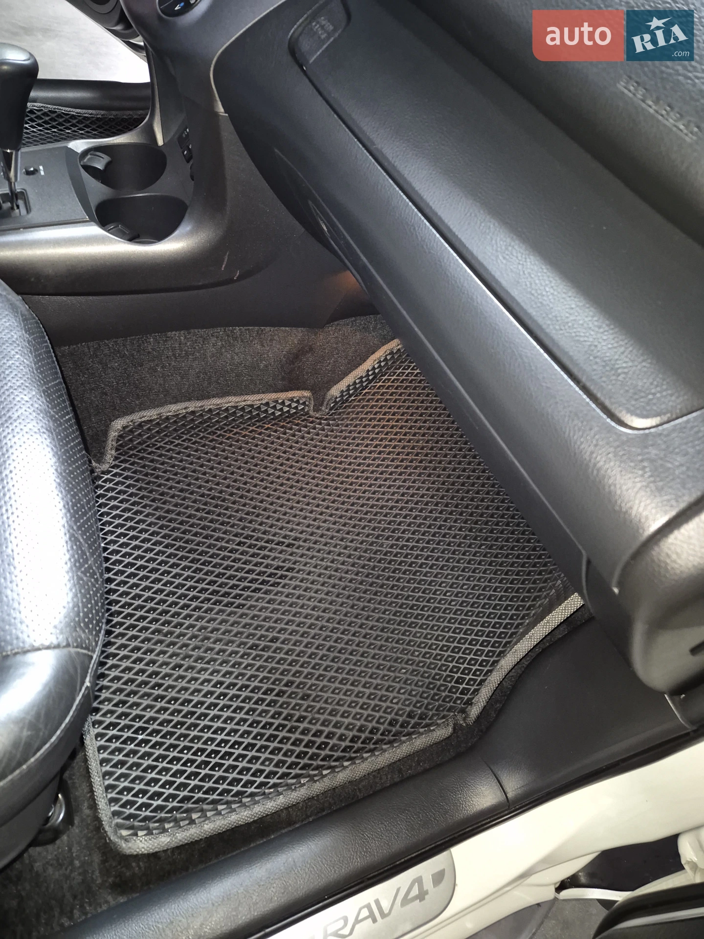2011 Toyota RAV 4 - мініатюра 28