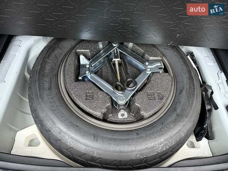 Внедорожник / Кроссовер Toyota RAV4 2023 в Белой Церкви фото 24 Внедорожник / Кроссовер Toyota RAV4 2023 в Белой Церкви