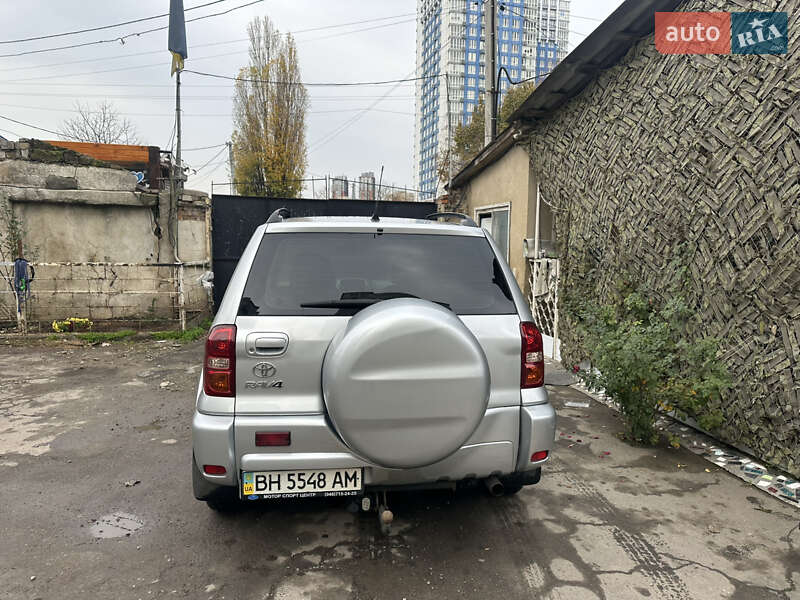 Позашляховик / Кросовер Toyota RAV4 2005 в Одесі