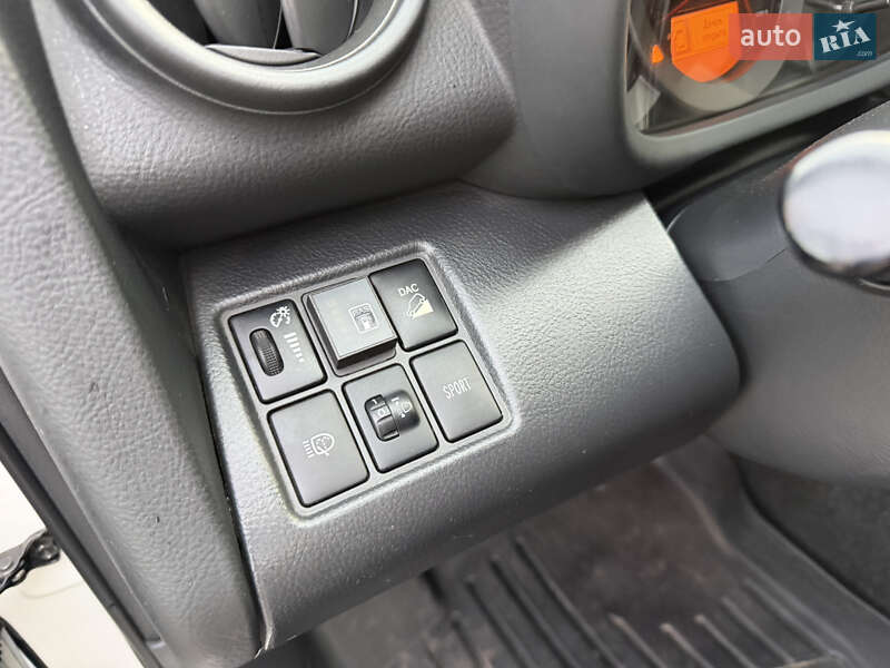 Внедорожник / Кроссовер Toyota RAV4 2011 в Одессе