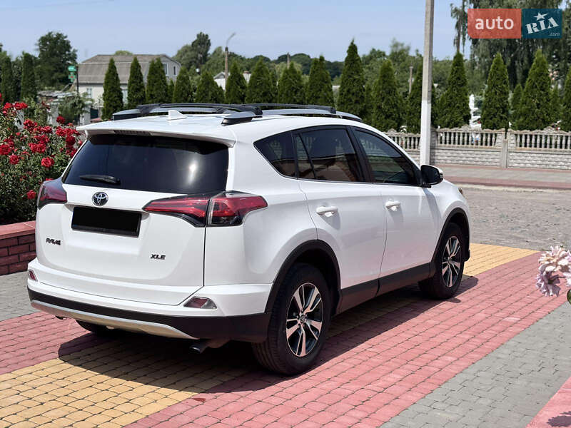 Внедорожник / Кроссовер Toyota RAV4 2016 в Виннице фото 5 Внедорожник / Кроссовер Toyota RAV4 2016 в Виннице