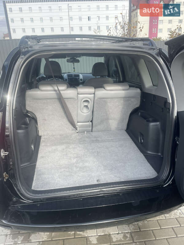 Позашляховик / Кросовер Toyota RAV4 2006 в Києві