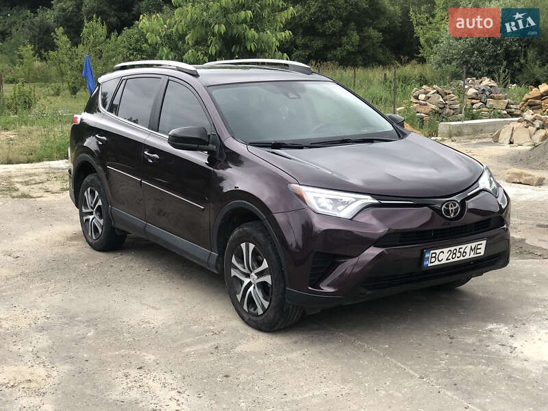 Позашляховик / Кросовер Toyota RAV4 2016 в Старому Самборі